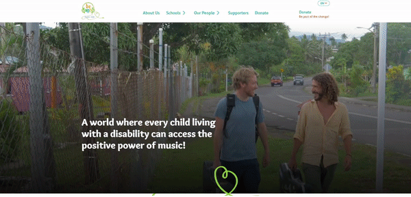 Film na stronie Be Happy Music Club przedstawia działania tego stowarzyszenia