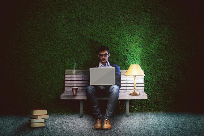 Programista na ławce