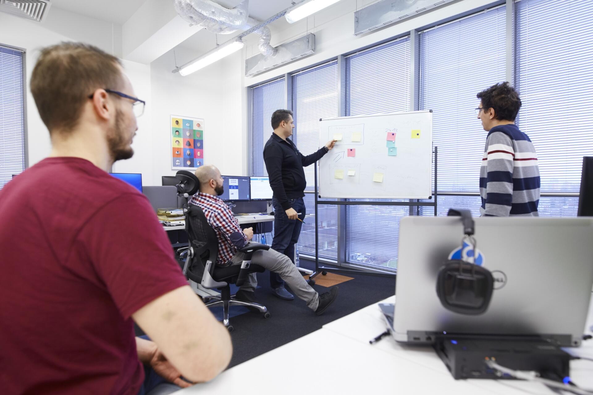 Wdrożenie Drupala w Droptica obejmuje pełen zakres usług, takich jak analiza i wsparcie.